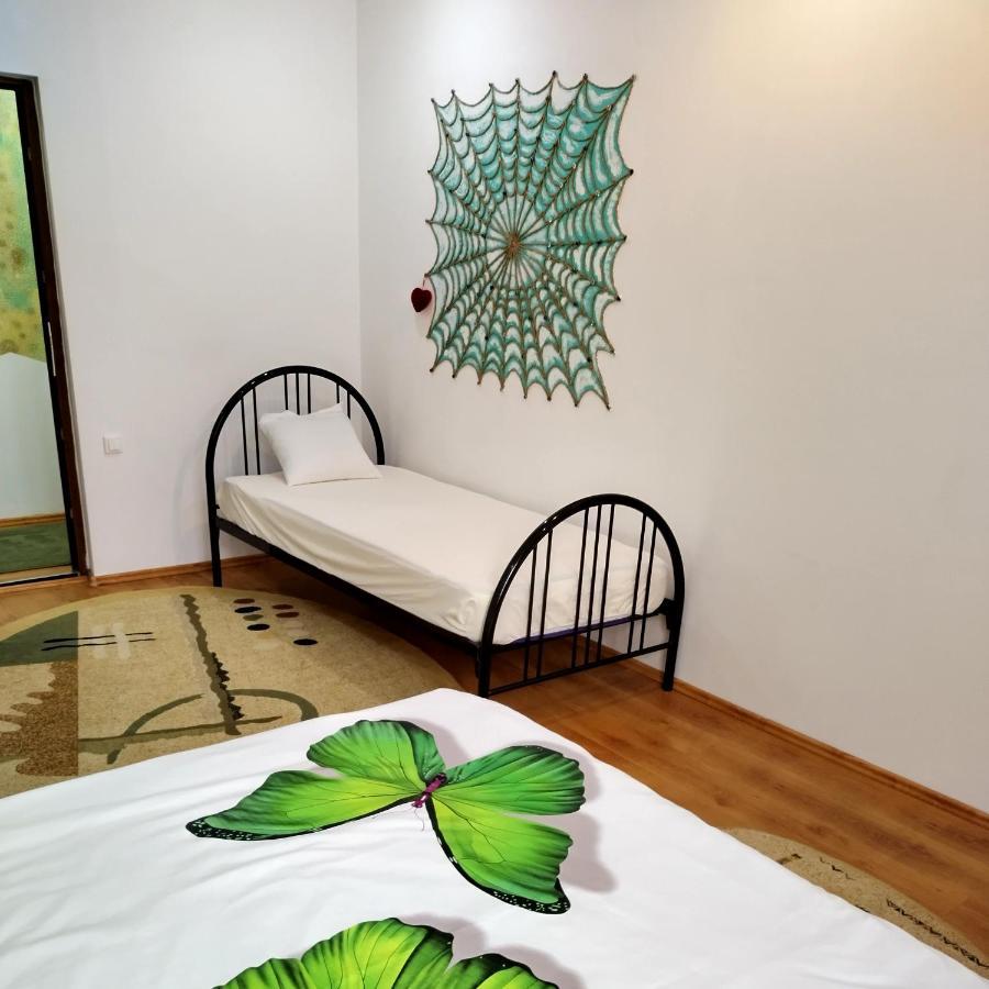 Apartament Camelia Petroşani エクステリア 写真